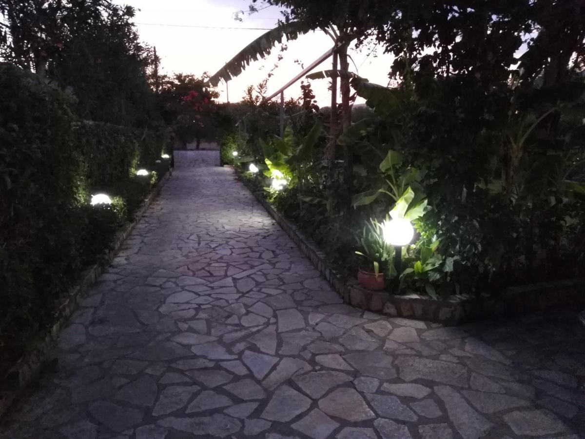 Golden Sea Villa Kalamata Bagian luar foto